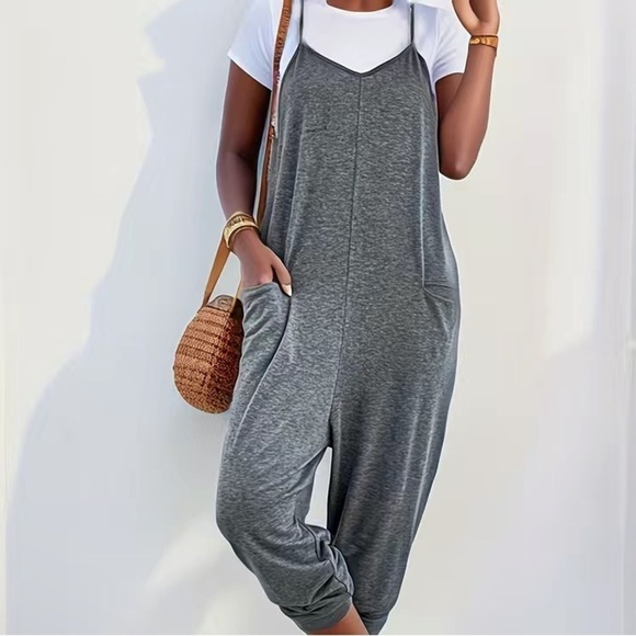 unbranded Pants - NWOT Women’s onesie jumpsuit size XL in dark gray color